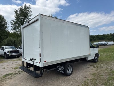 2025 GMC Savana 3500 Work Van