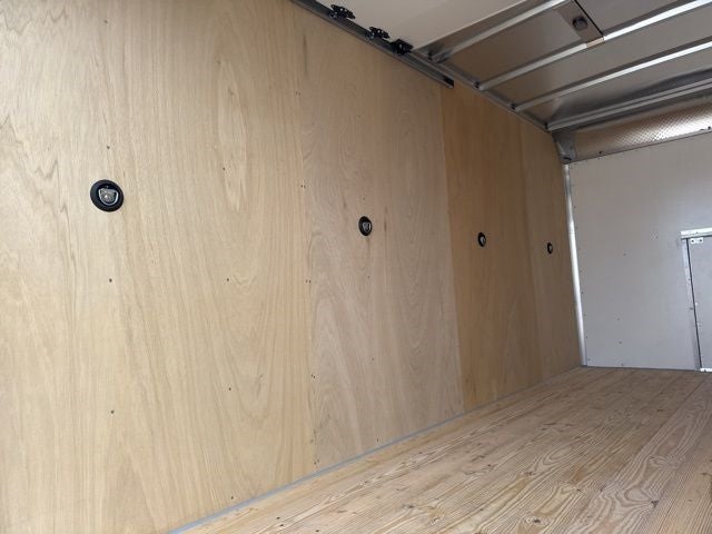 2025 GMC Savana Cutaway 4500 4500 Van