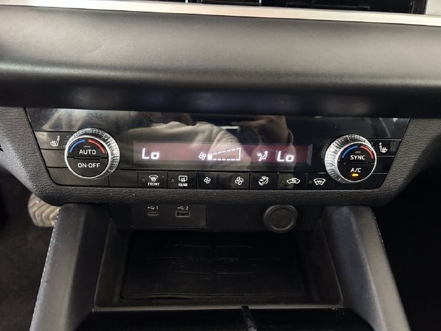 2023 Mitsubishi Outlander SE Black Edition