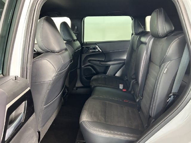 2023 Mitsubishi Outlander SE Black Edition