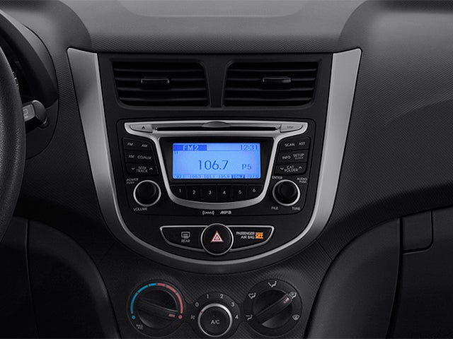 2013 Hyundai Accent SE