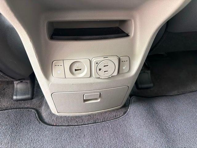 2017 Kia Sedona SX