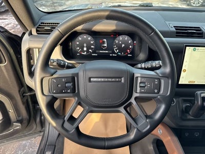 2023 Land Rover Defender 130 X-Dynamic SE