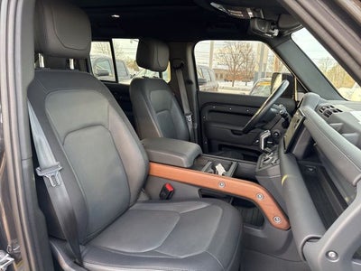 2023 Land Rover Defender 130 X-Dynamic SE