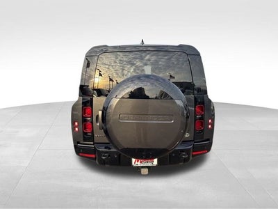 2023 Land Rover Defender 130 X-Dynamic SE