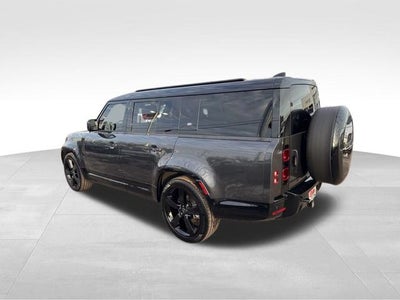 2023 Land Rover Defender 130 X-Dynamic SE