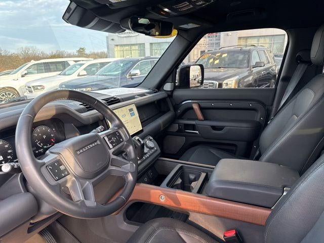 2023 Land Rover Defender 130 X-Dynamic SE