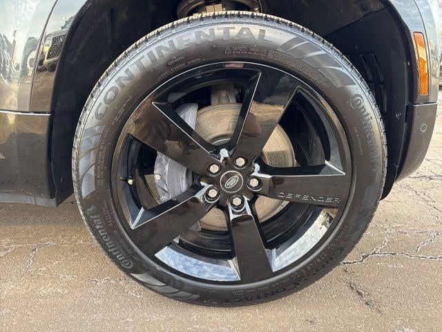 2023 Land Rover Defender 130 X-Dynamic SE