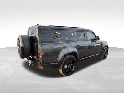 2023 Land Rover Defender 130 X-Dynamic SE