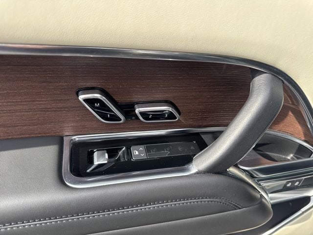 2023 Land Rover Range Rover SE LWB