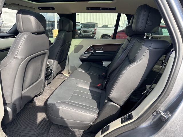 2023 Land Rover Range Rover SE LWB