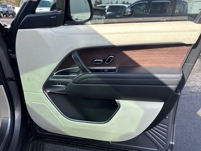 2023 Land Rover Range Rover SE LWB