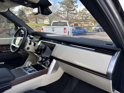 2023 Land Rover Range Rover SE LWB