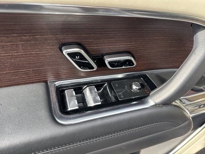 2023 Land Rover Range Rover SE LWB