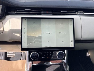 2023 Land Rover Range Rover SE LWB