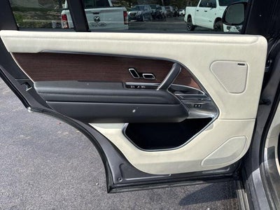 2023 Land Rover Range Rover SE LWB