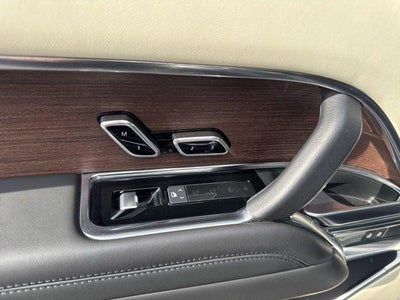 2023 Land Rover Range Rover SE LWB