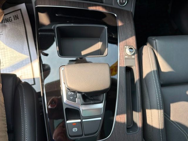2024 Audi Q5 45 S line Premium quattro