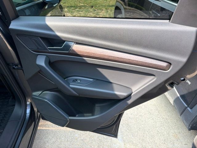 2024 Audi Q5 45 S line Premium quattro