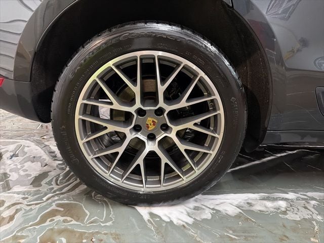 2018 Porsche Macan Sport Edition