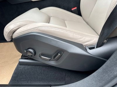 2025 Volvo XC90 B6 Ultra 2025.5