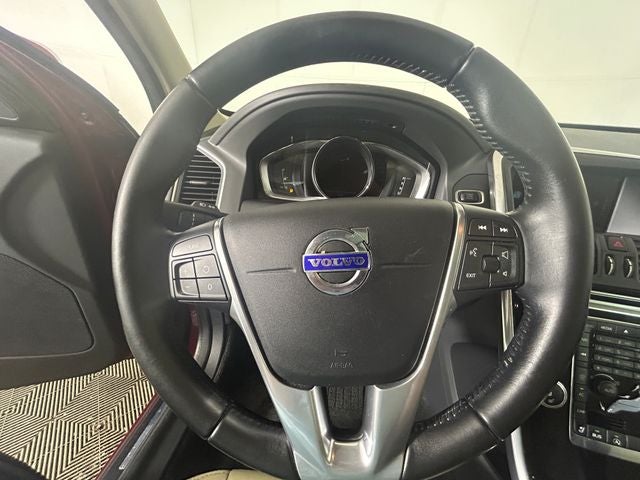 2016 Volvo XC60 T6 Drive-E