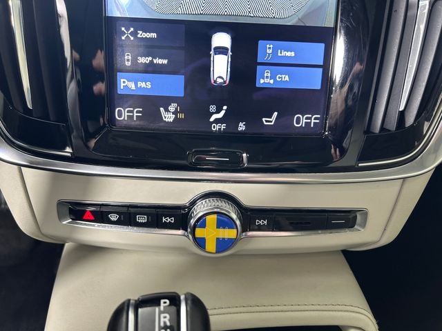 2017 Volvo V90 Cross Country T6 AWD