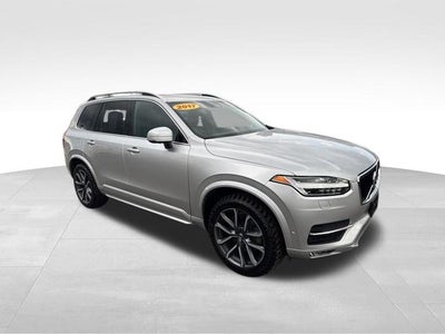 2017 Volvo XC90 T6 Momentum