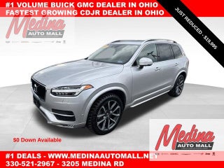2017 Volvo XC90 T6 Momentum