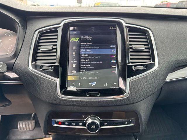 2017 Volvo XC90 T6 Momentum