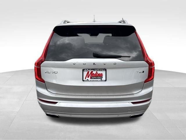 2017 Volvo XC90 T6 Momentum